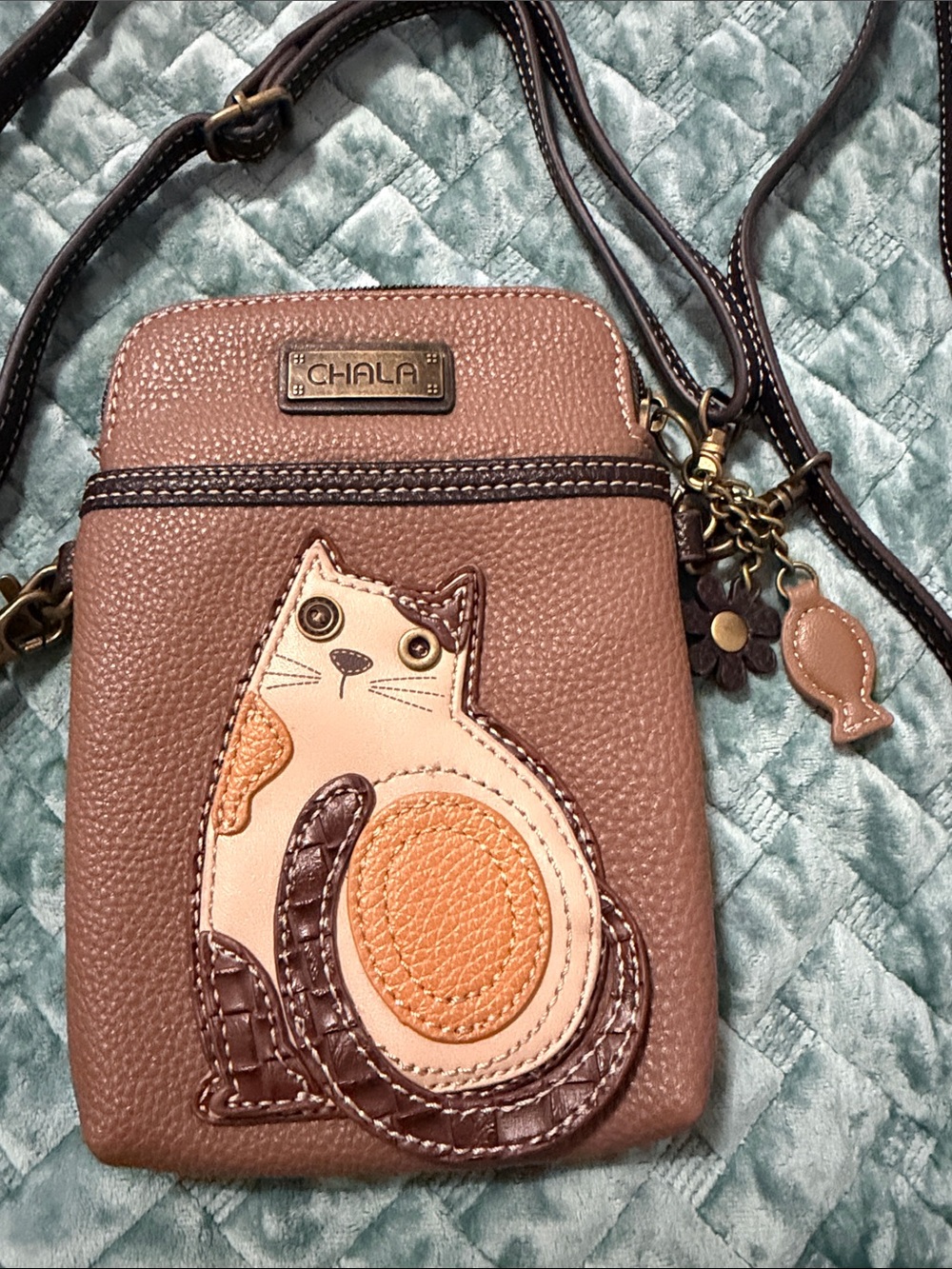Chala Tan & Cream Cat Applique Crossbody Phone Pouch